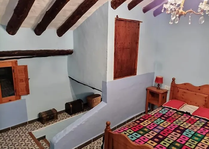 Acogedora Casa De Pueblo, Con Todas Las Comodidades